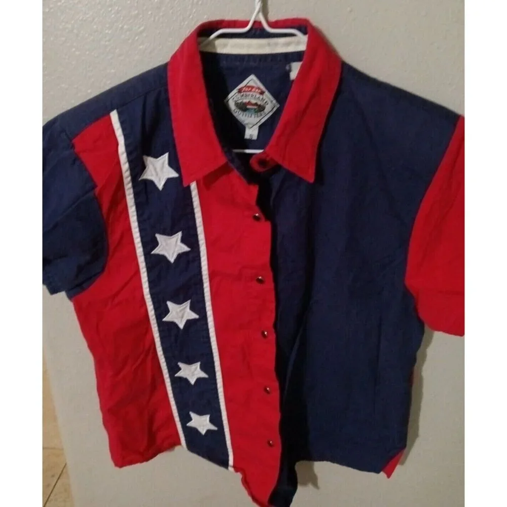 Cumberland Outfitters Womens Small Western Snap Shirt USA Stars Red White Blue - Picture 2 of 4